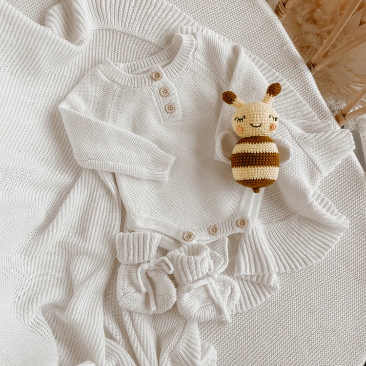 Bee Rattle