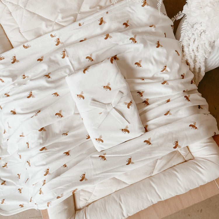 Bamboo Jersey Stretch Swaddle | Honey Bee