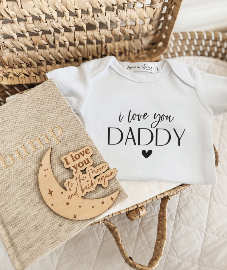 CUSTOMISABLE Pregnancy Announcement Onesie | i love you