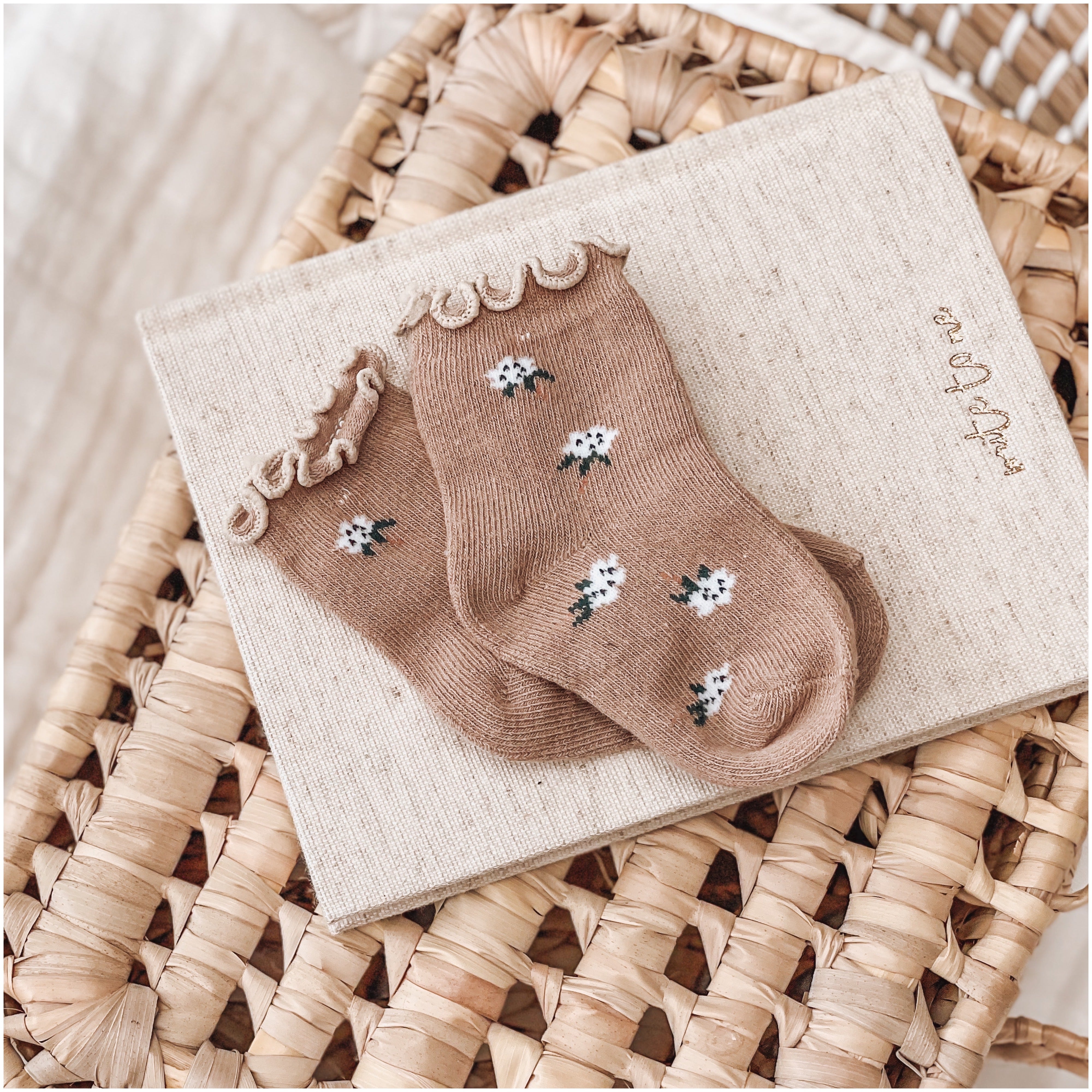 Baby Girl Socks Frilly Vintage Floral | Mocha