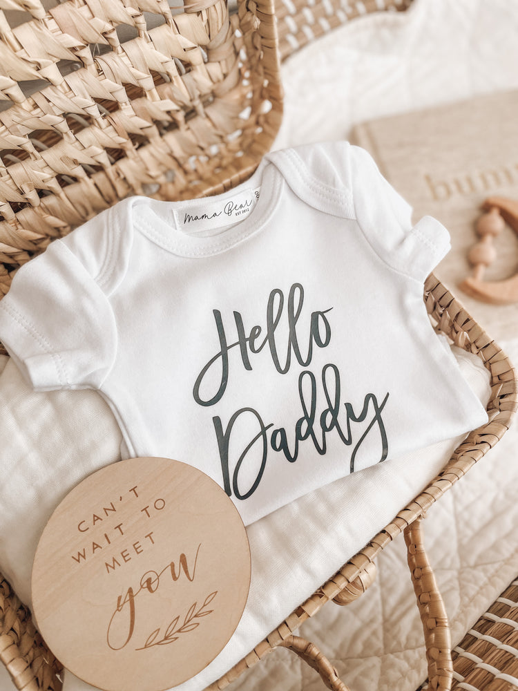 Pregnancy Baby Announcement Onesie | Hello Daddy