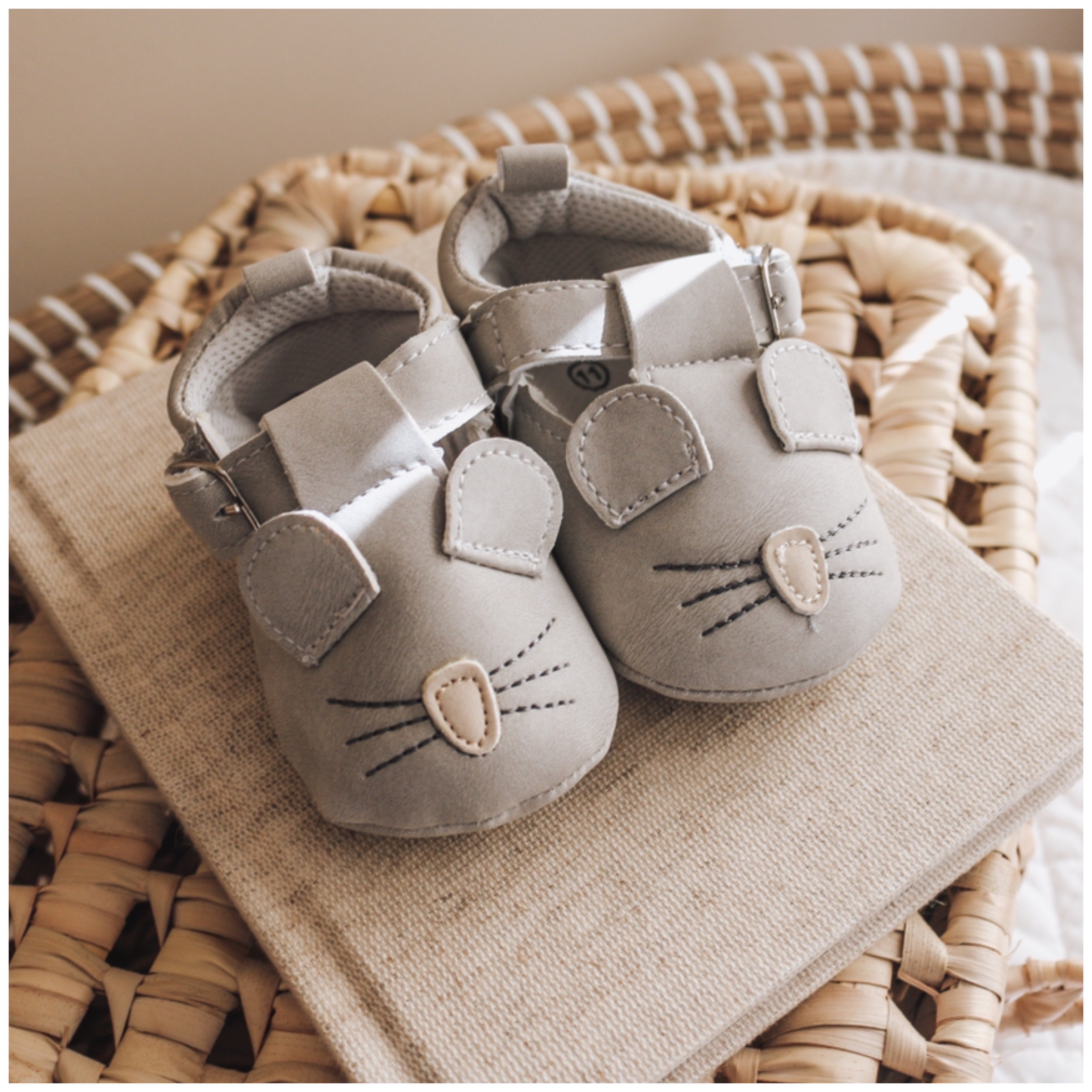 Baby Shoes | Mouse (Light Grey)