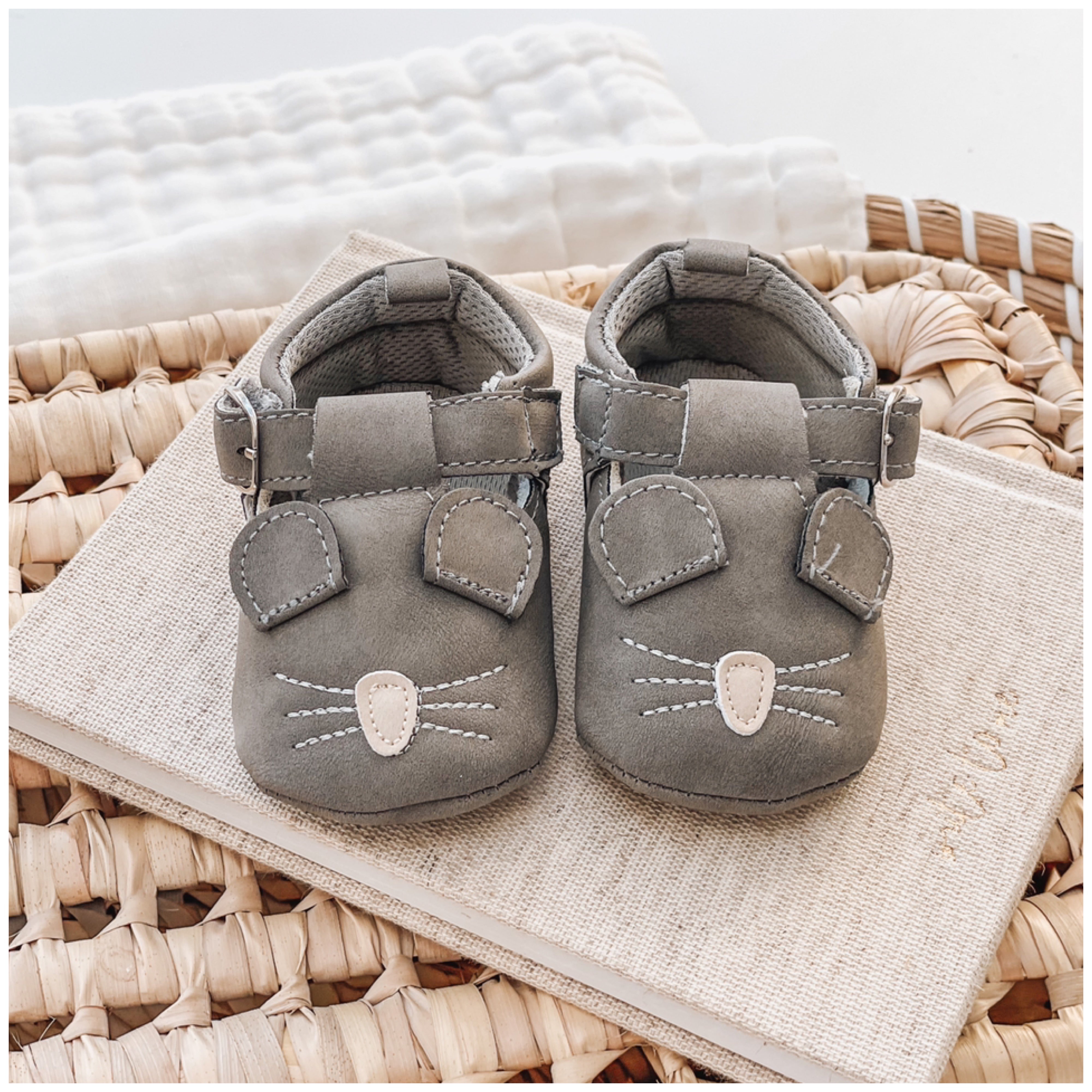 Baby Shoes | Mouse (Charcoal)